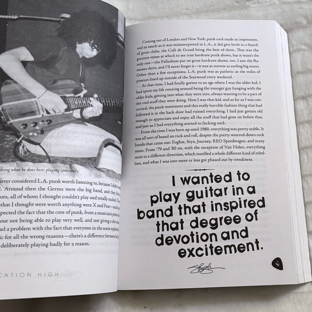 SLASH Autobiography - Picture 3 of 3